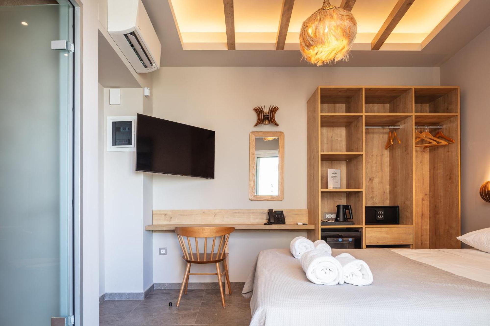 Skipper Beachfront Suites Hersonissos  Quarto foto