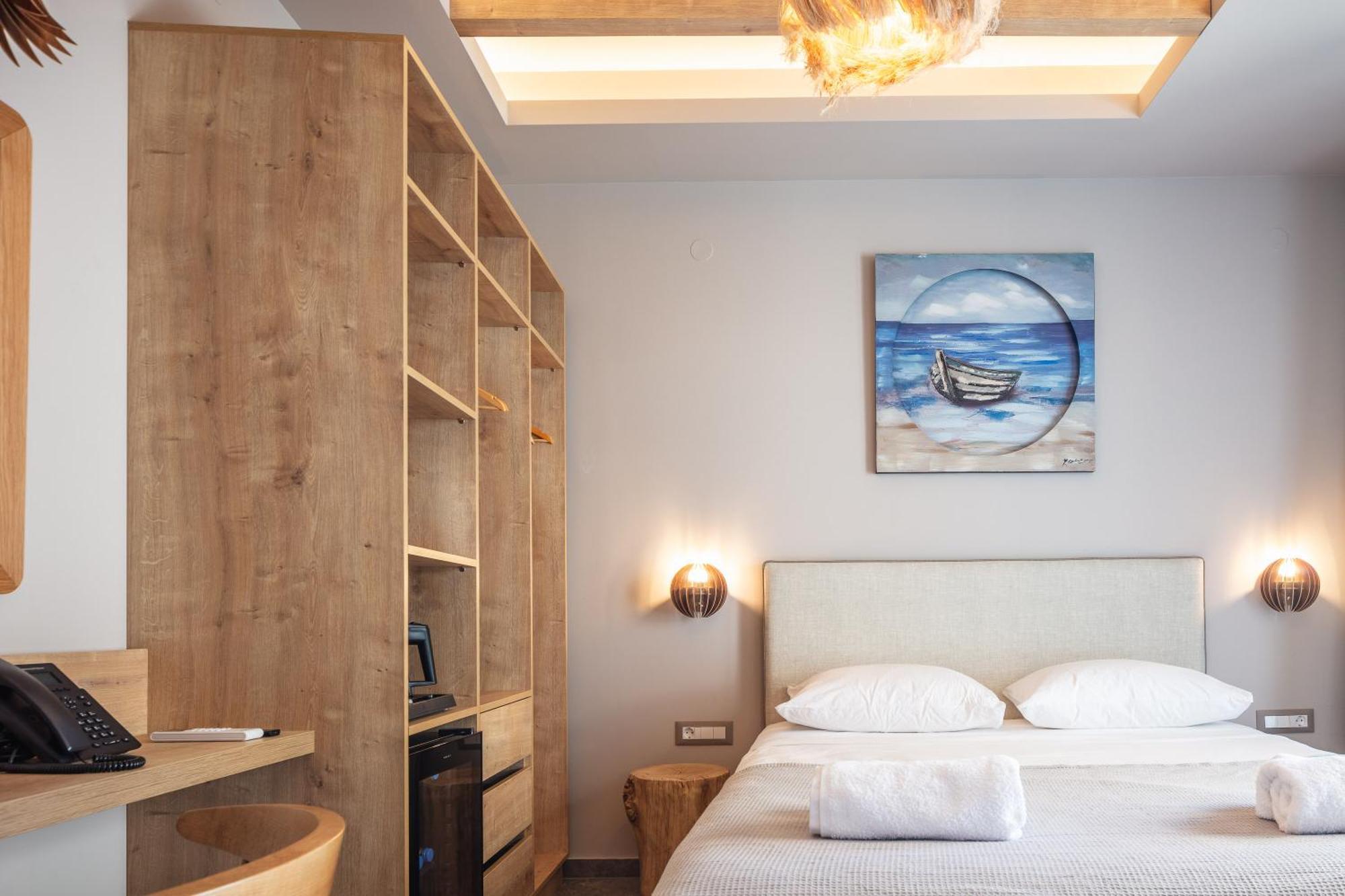 Skipper Beachfront Suites Hersonissos  Quarto foto